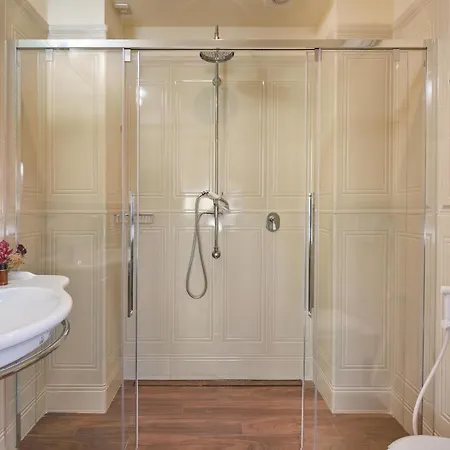 Residenza Mondragone فلورنس