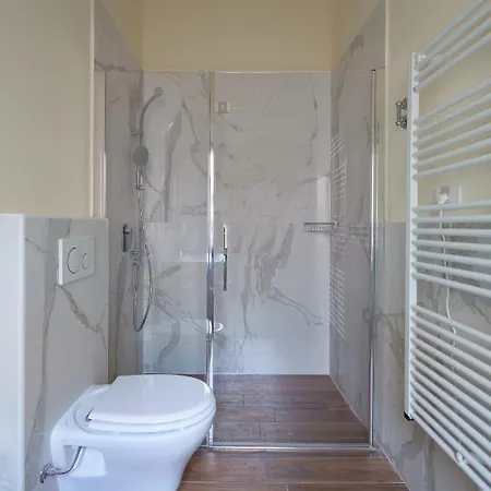 فندق مبيت وإفطار Residenza Mondragone فلورنس