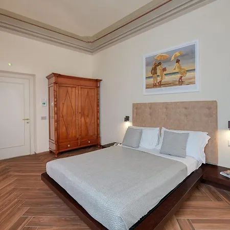 Residenza Mondragone Bed and breakfast