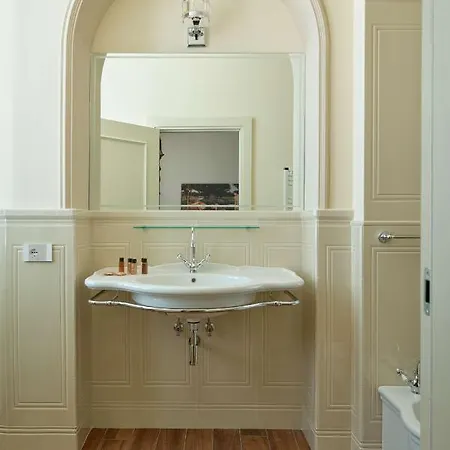 Residenza Mondragone Bed and breakfast