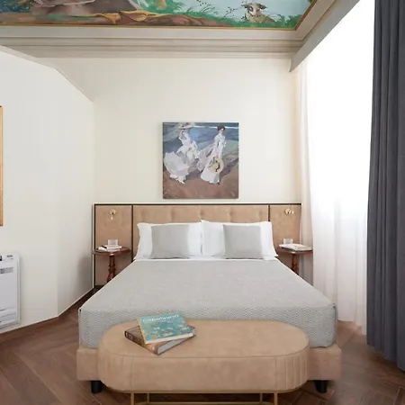 Residenza Mondragone Bed and breakfast 4*