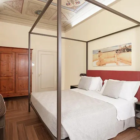 Residenza Mondragone Bed and breakfast 4*