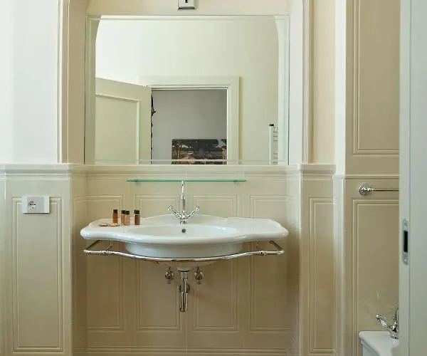 Residenza Mondragone Bed & Breakfast