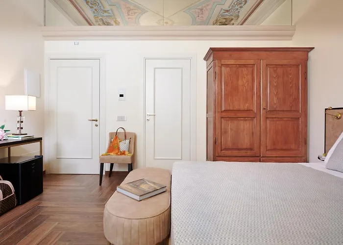 Residenza Mondragone Firenze