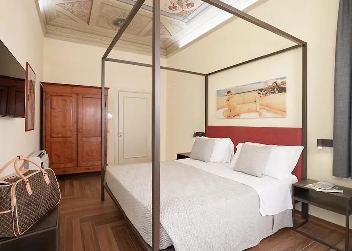 Residenza Mondragone Bed & Breakfast 4*