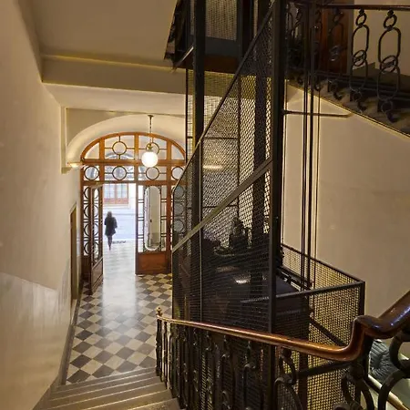 Residenza Mondragone Bed & Breakfast Florence