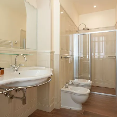 Residenza Mondragone Bed & Breakfast *