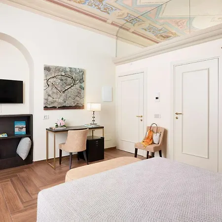 Bed & Breakfast Residenza Mondragone Florence